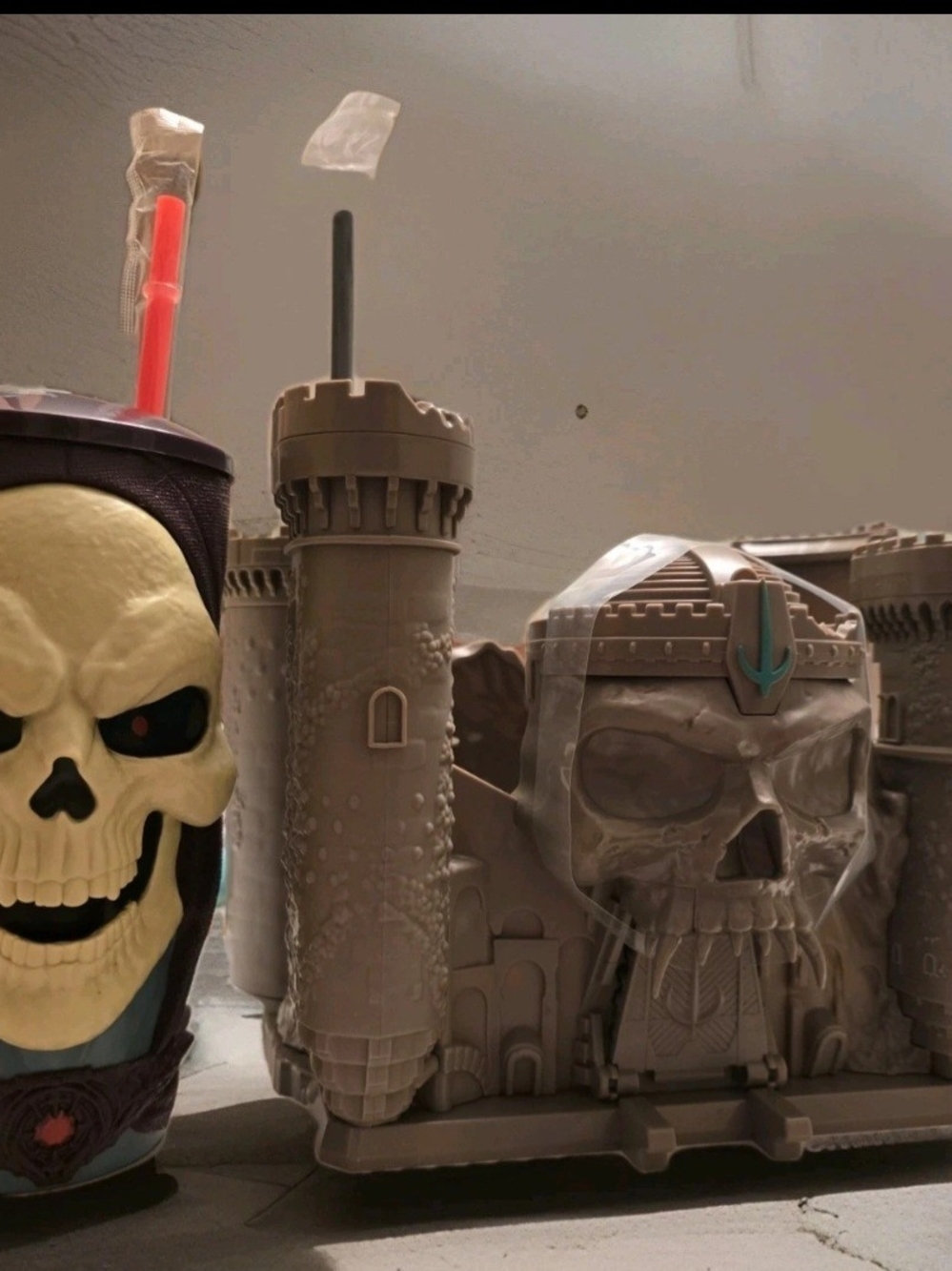 Masters of the Universe Bundle - Castle Grayskull Popcorn Bucket + Skeletor Cup